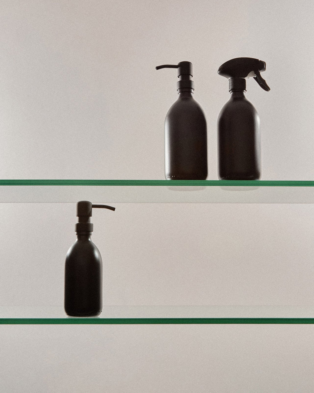 Refillable Glass Spray Bottle — Black