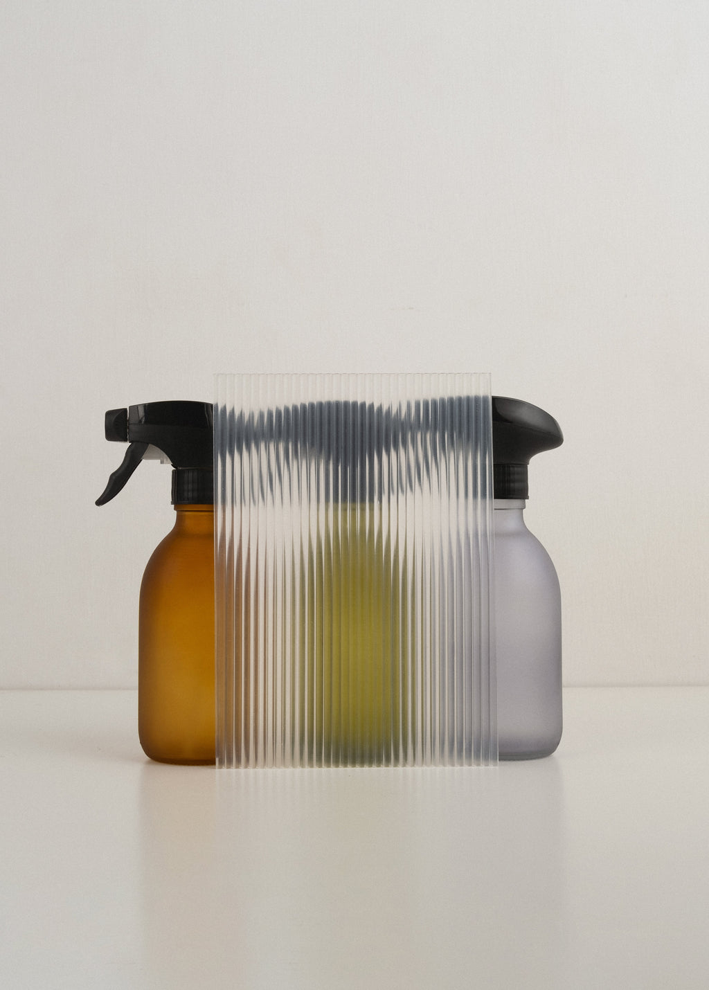 Refillable Glass Spray Bottle — Green